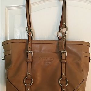 Coach tan adjustable Strap Hand bag